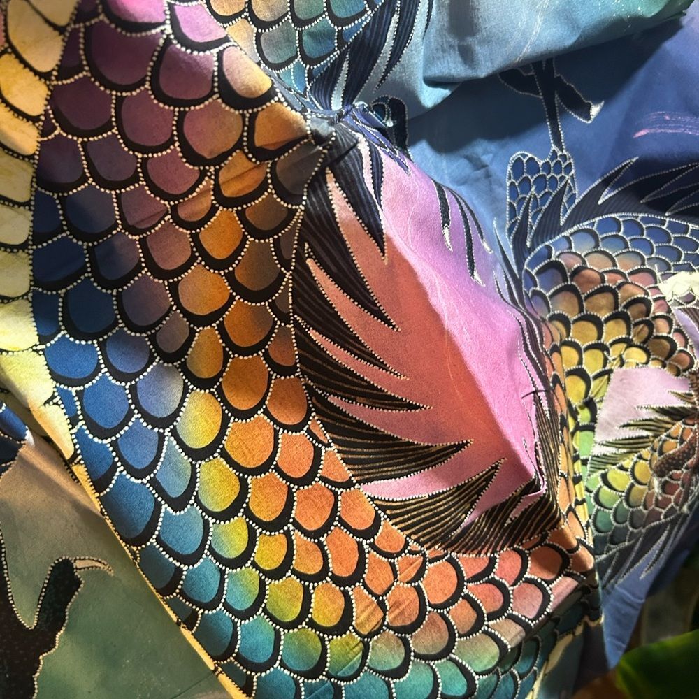 Dragon multicolor Rainbow indonesian Batik Panel Priyo 28" X 34.5” - Picture 11 of 14